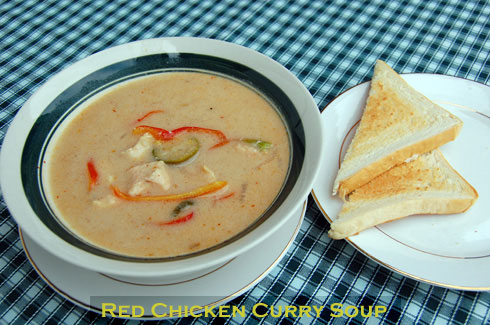 Red chicken curry soup